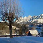 Haus Aichmann Апартаменты Шладминг