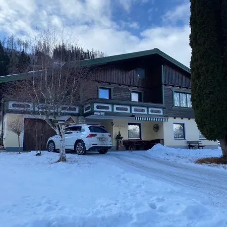 Haus Aichmann Apartmán *